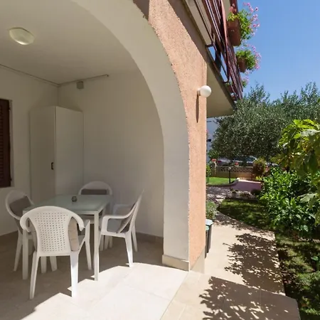 Nerina Apartment