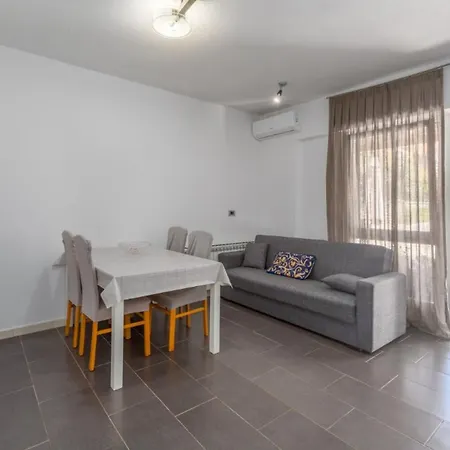 Apartament Nerina *
