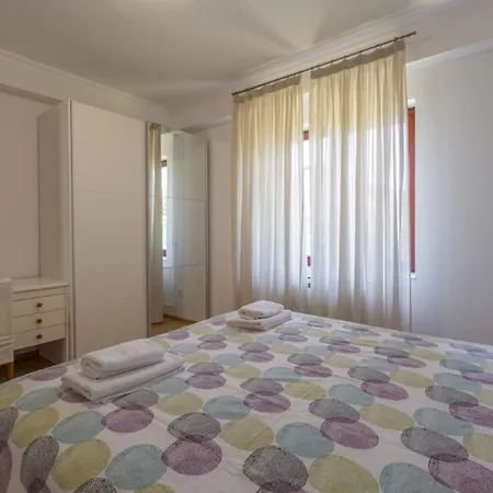 Appartement Nerina Karpinjan