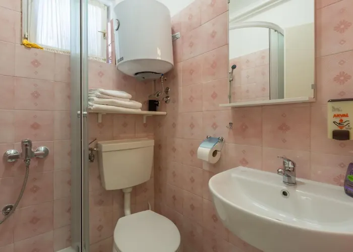 Nerina Διαμέρισμα Karpinjan